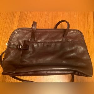 Dark brown La Diva purse